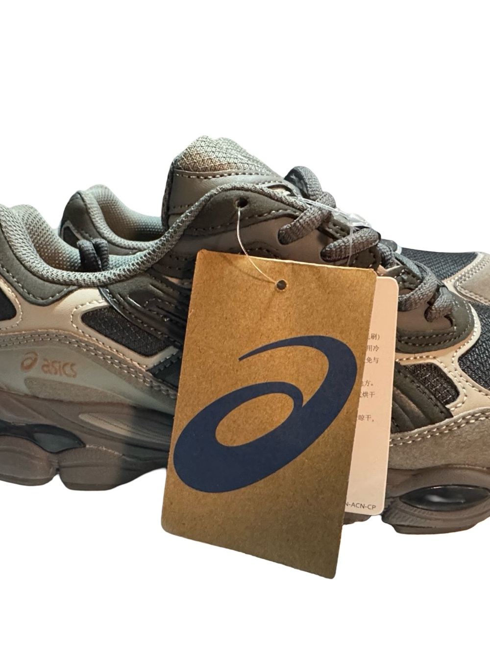 ASICS Men's Gray Athletic Running Shoes - Picture 2 of 8